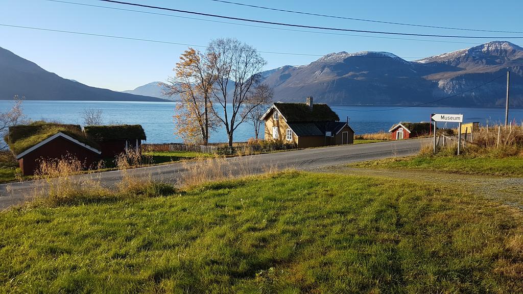 Gamtunet Lyngen Svensby ภายนอก รูปภาพ