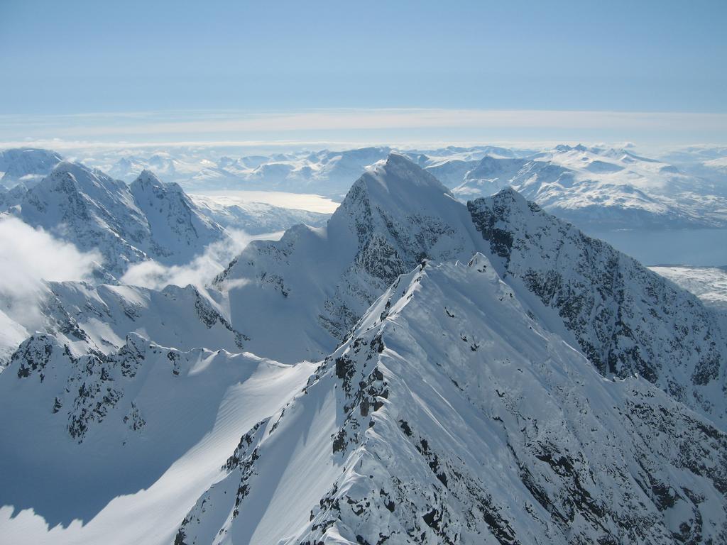 Gamtunet Lyngen Svensby ภายนอก รูปภาพ
